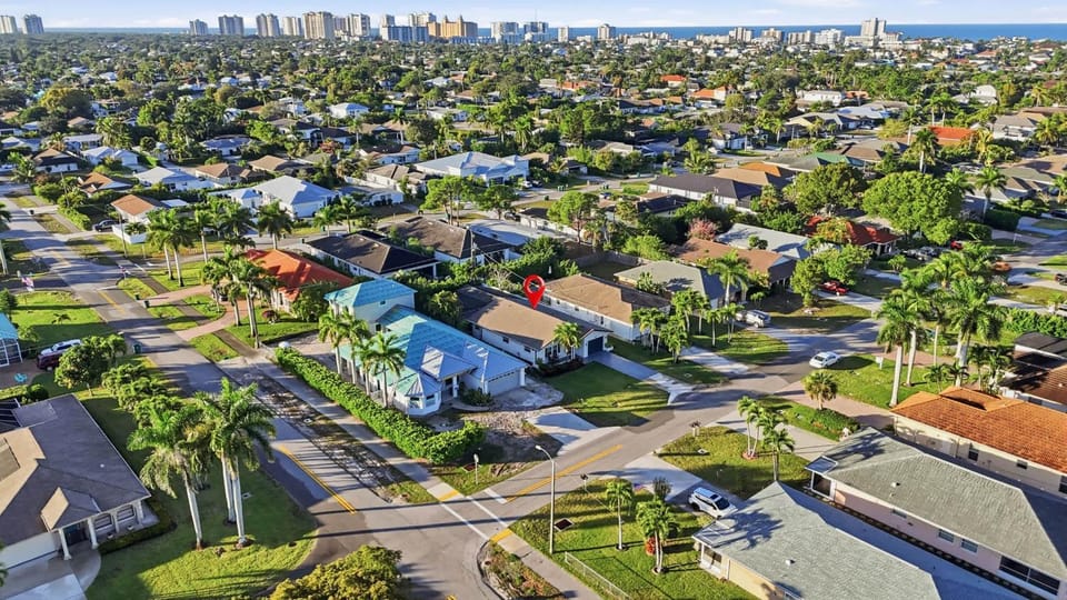 Walk to Beach Family Pool Home in Naples House in Naples Park