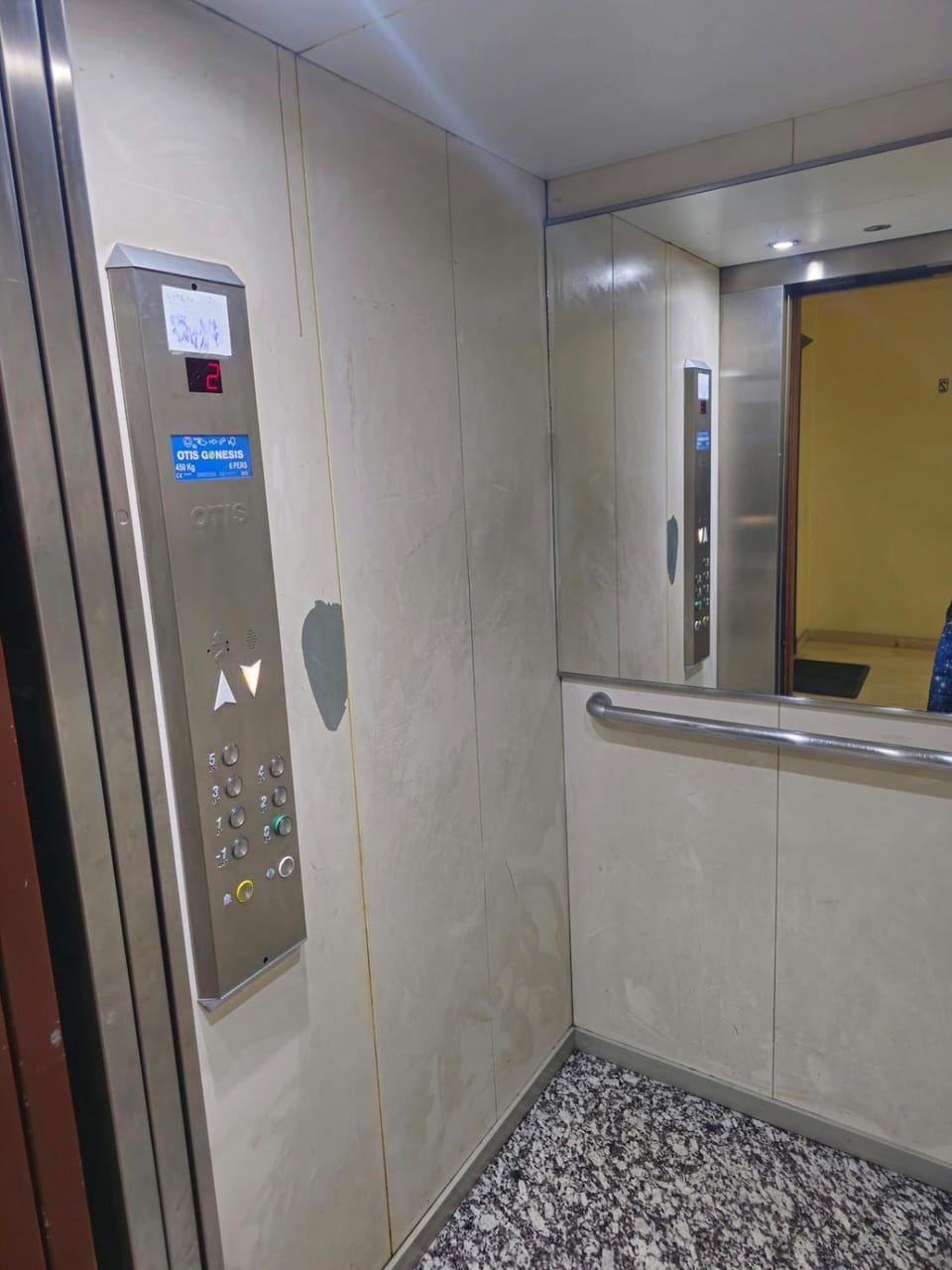 Appartement au centre-ville, calme et lumineux Apartment in Casablanca