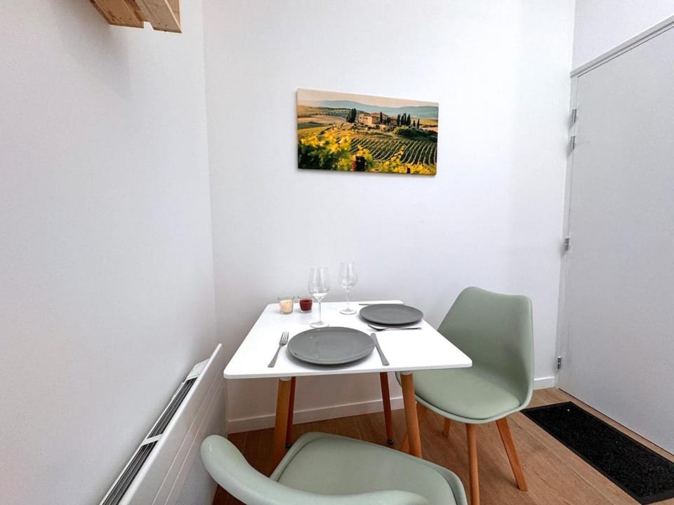Le Chenin 2 Pers Proche gare Avon Apartment in Fontainebleau