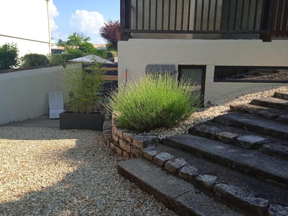 Résidence Renaissance 2 logement 4 Apartment in Jonzac