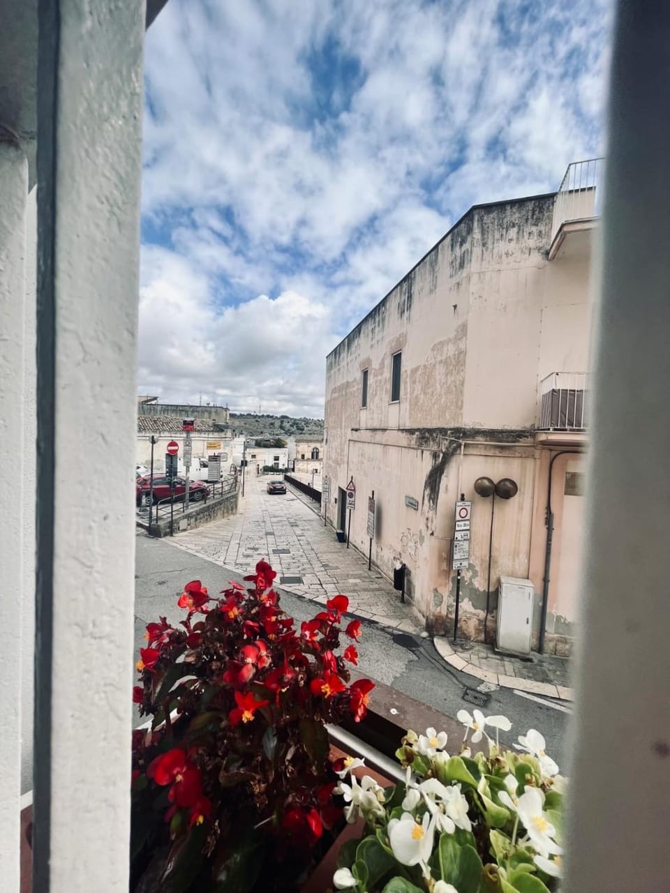 Neighbourhood, City view, Street view
