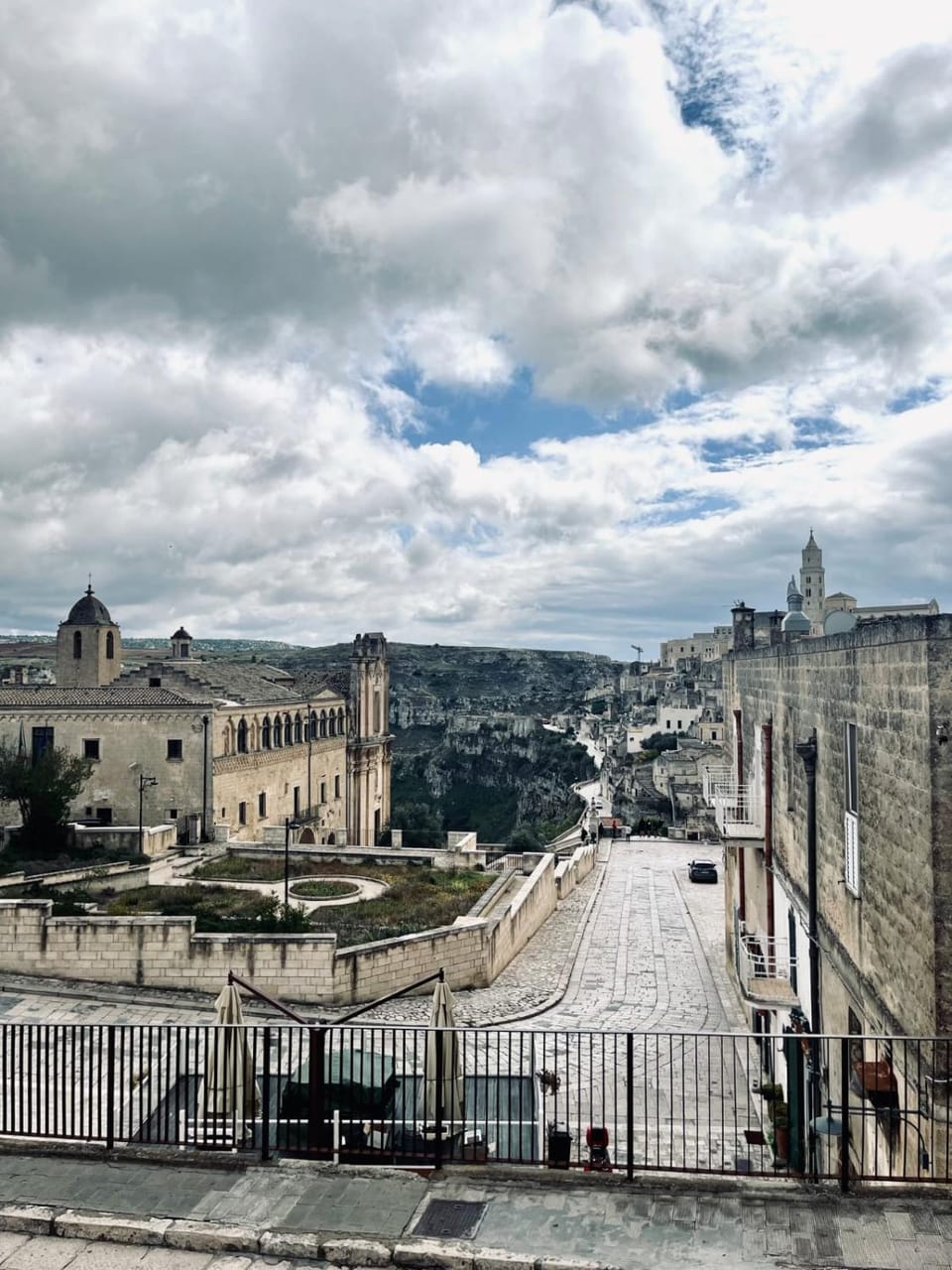 Neighbourhood, City view, Landmark view, Location