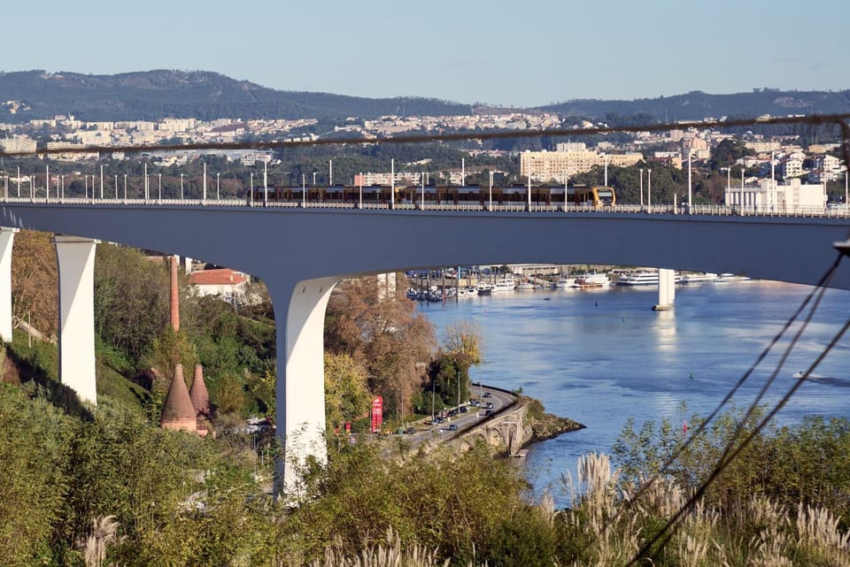 Nearby landmark, Natural landscape, City view, Mountain view, River view