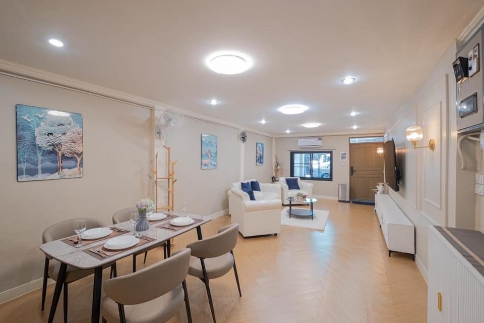 Baan Sukhumvit 101 House in Bangkok