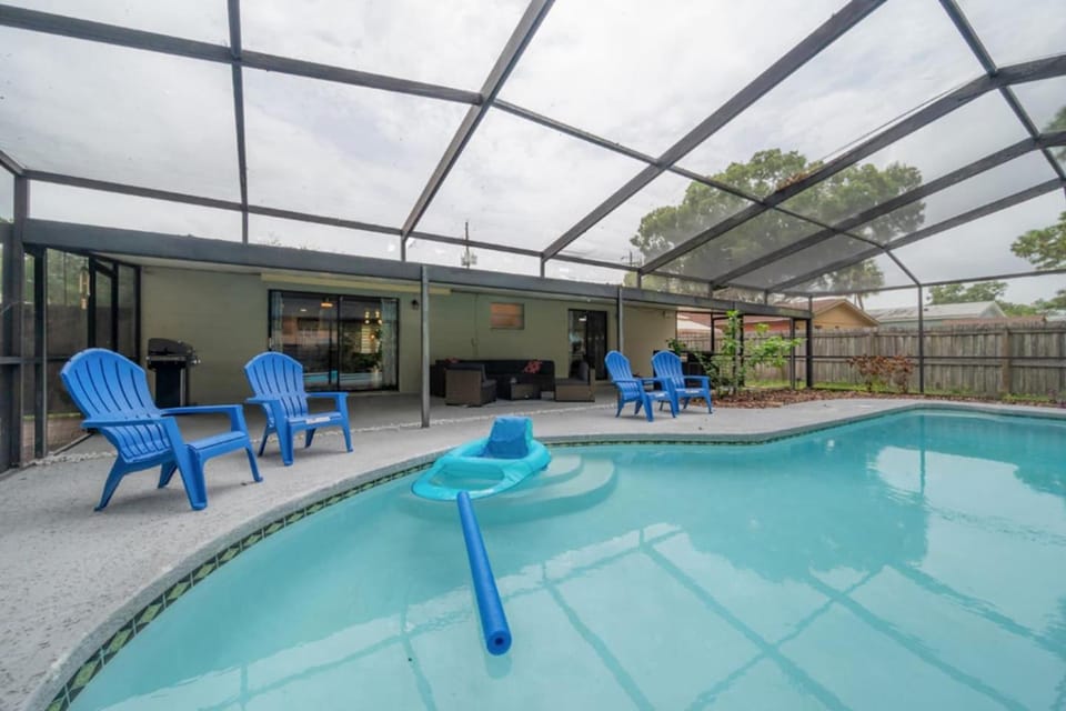 Patio, Pool view, Swimming pool, sunbed