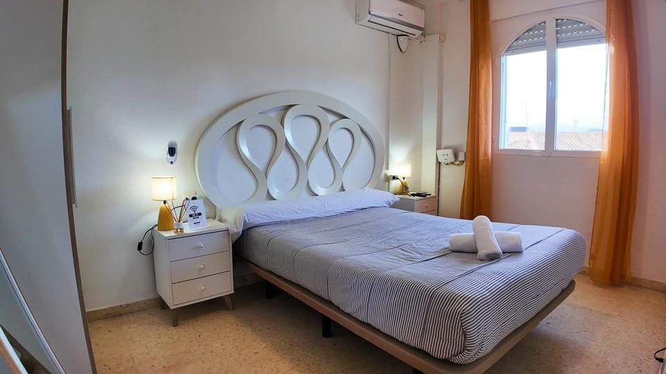 Bed, Photo of the whole room, Bedroom, towels, air conditioner