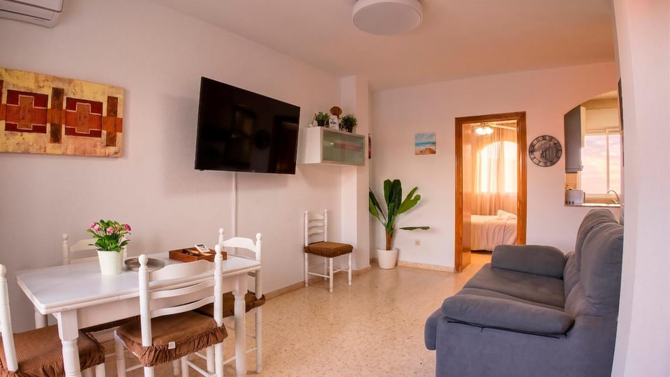 TV and multimedia, Living room, Dining area