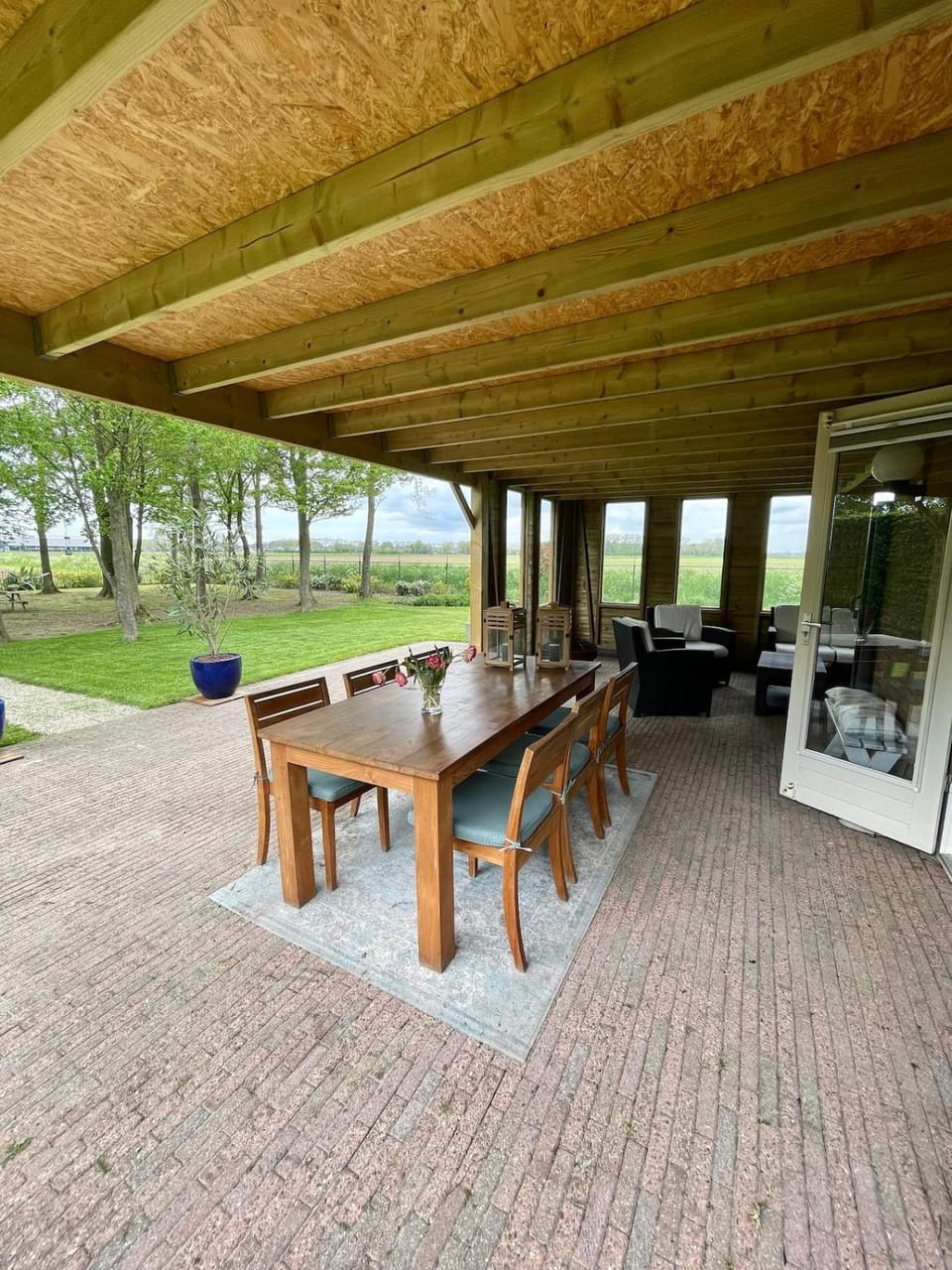 Compleet huisje tussen de weilanden in Ewijk House in Gelderland, Netherlands