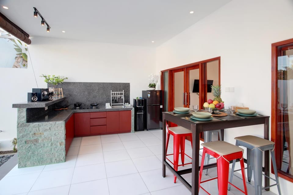2Br VILLAS CLOSE TO CANGGU HOTSPOTS Villa in North Kuta