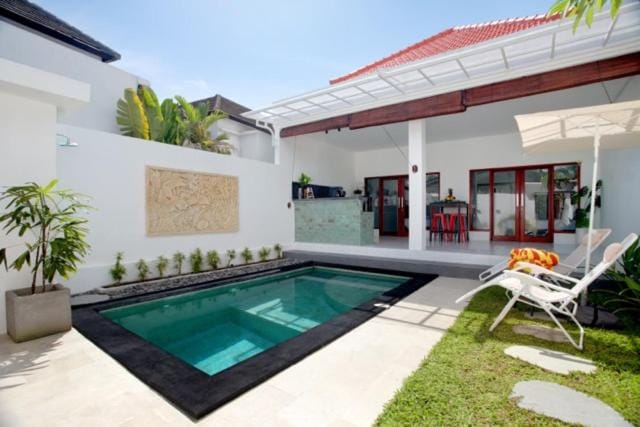 2Br VILLAS CLOSE TO CANGGU HOTSPOTS Villa in North Kuta