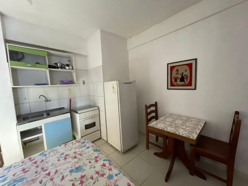 Bed, Kitchen or kitchenette, Photo of the whole room, Dining area, Bedroom, oven, pet friendly, stove
