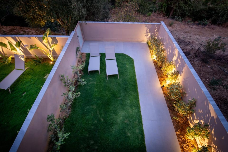 Garden, Balcony/Terrace