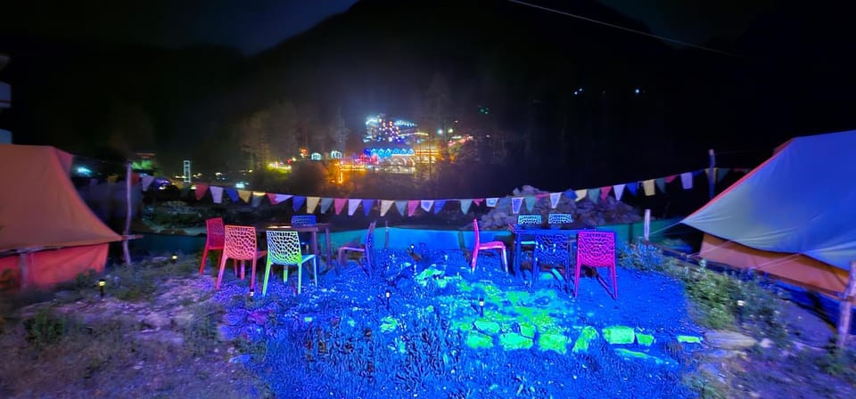 Kasol Shalom Camps & Cafe Campground/ 
RV Resort in Himachal Pradesh