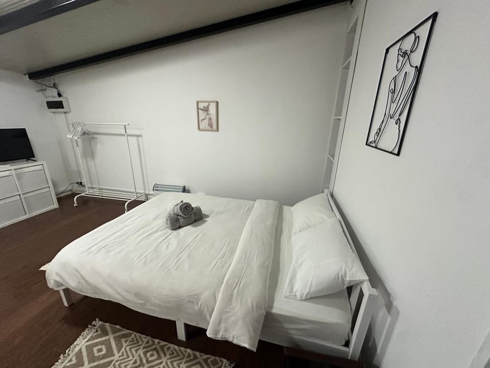 Private Entrance Cozy Studio Apartment in Bucharest