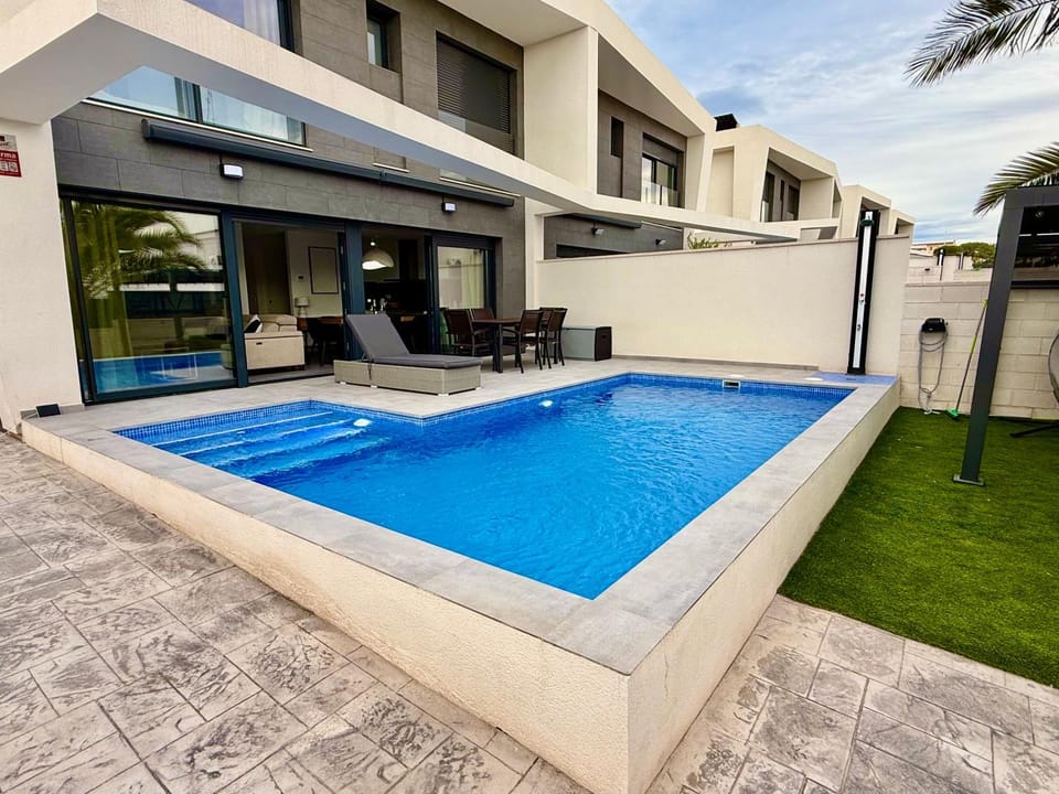 Villa Brisa Esperanza Villa in Alacantí