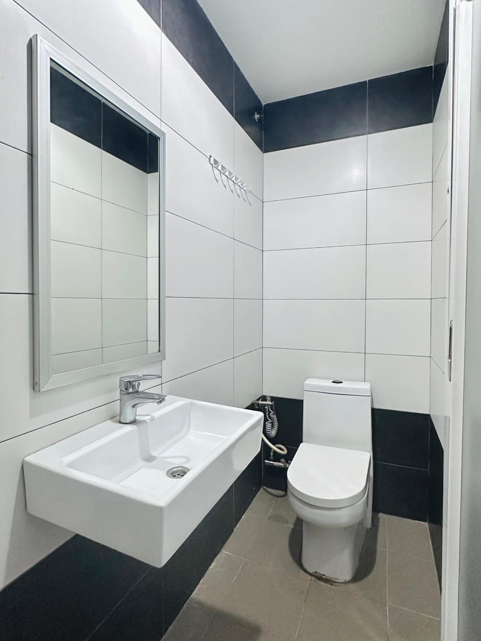 205-1Bed Nusa Bestari-Near Bkt Indah Riverview Inn Bed and Breakfast in Johor Bahru
