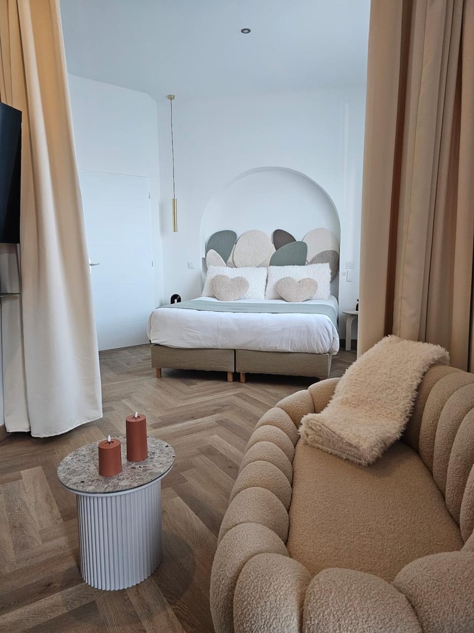 Living room, Bedroom