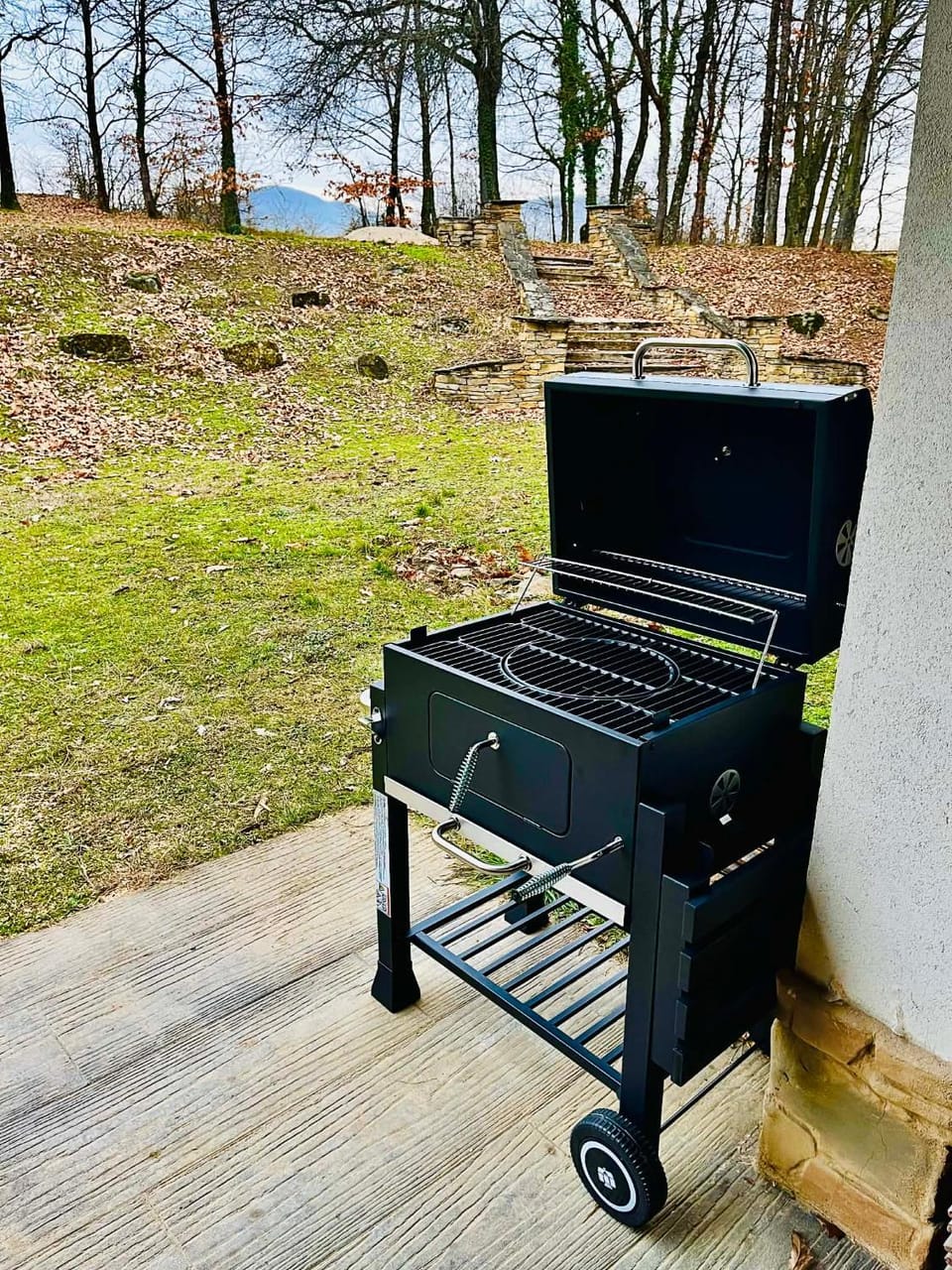 Day, Natural landscape, BBQ facilities