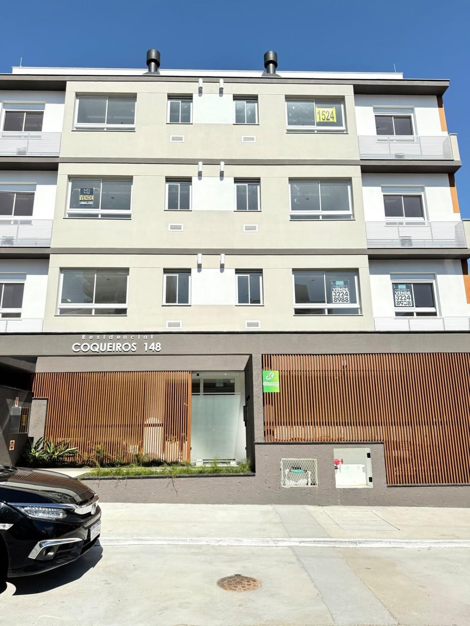 Property building, Day, Parking