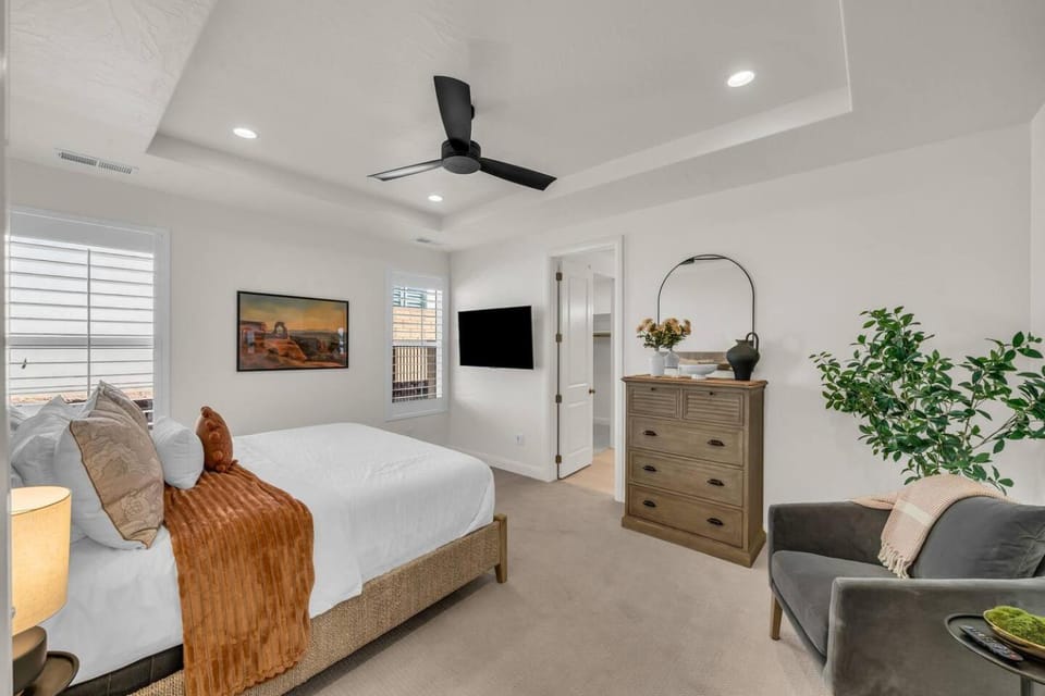 Bed, Bedroom