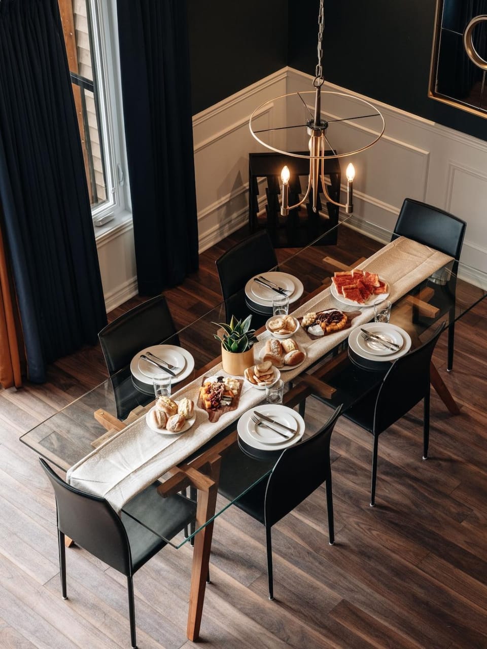 Prestige Ski-in Ski-out Sommet Saint-Sauveur 3BR Apartment in Saint-Sauveur