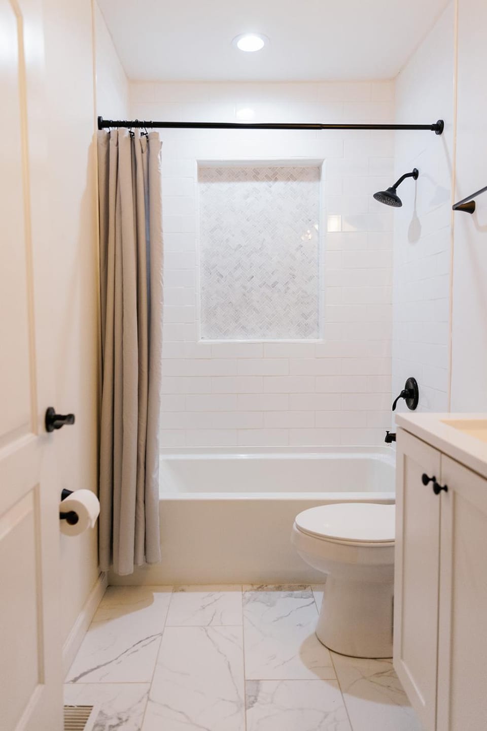 Goldenrod - Studio in Downtown Lexington Apartment in Lexington