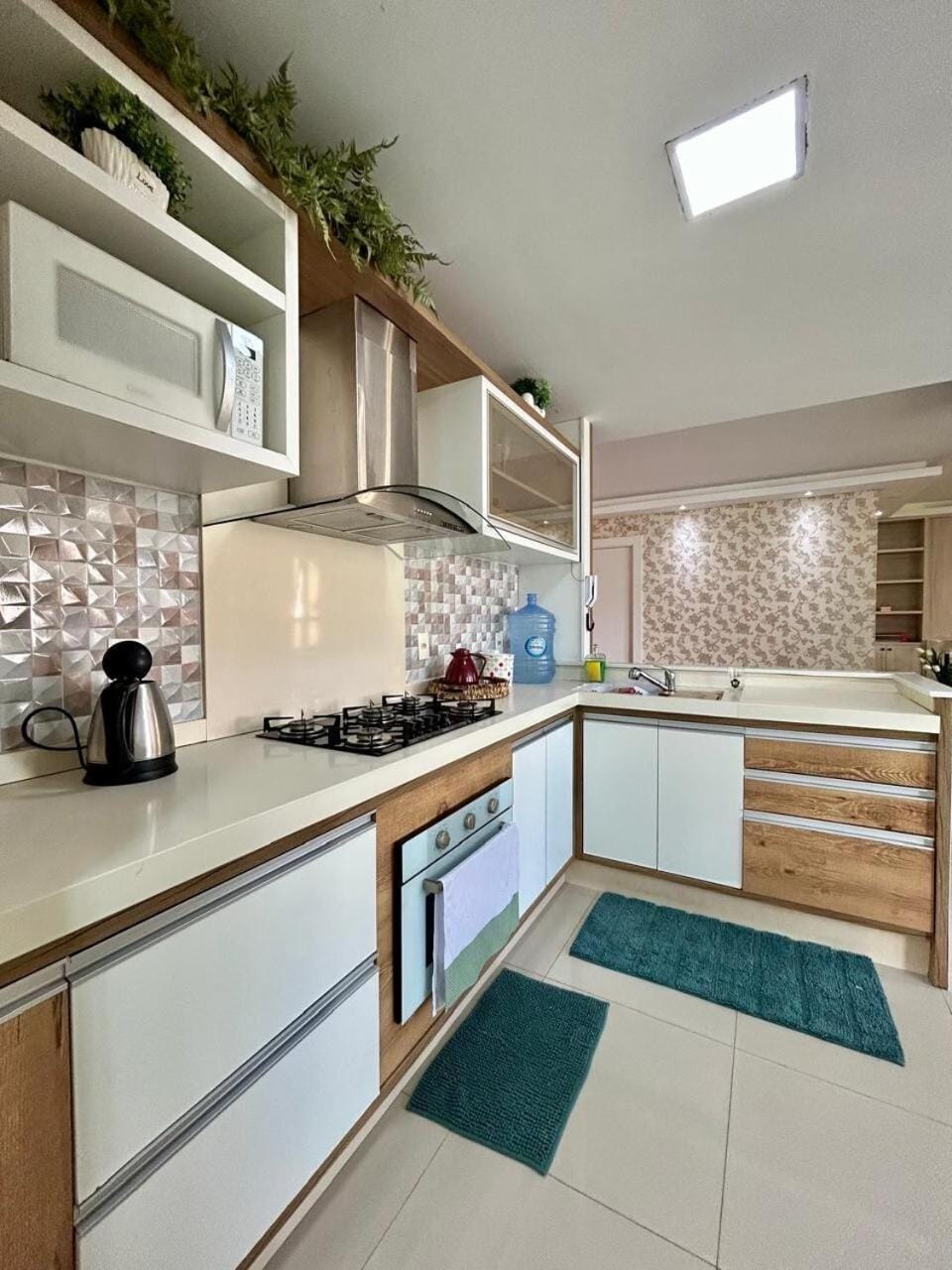 Luxurious Apartment, 3 en-suites, spacious, Itapema Apartment in Porto Belo