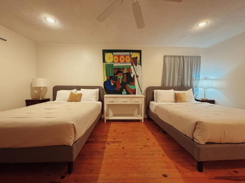 Spacious 3BR 7 Beds Near VSU, SGMC & Moody AFB House in Valdosta