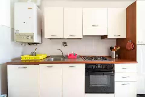 Communal kitchen, kitchen