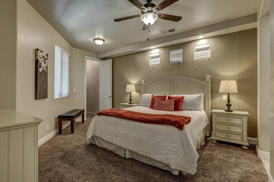 Bed, Bedroom