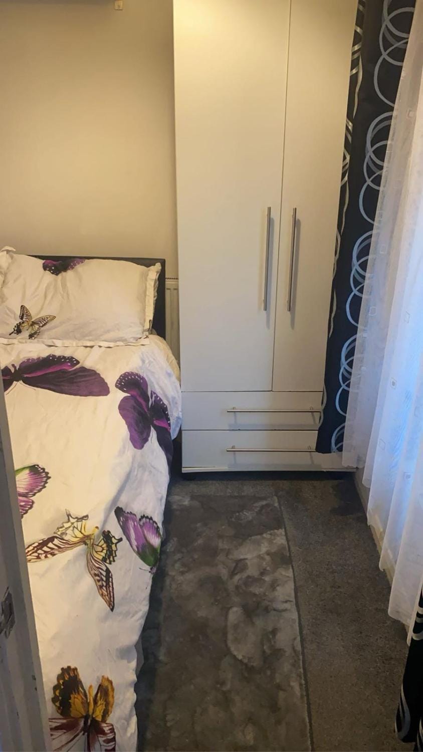Bedroom, wardrobe