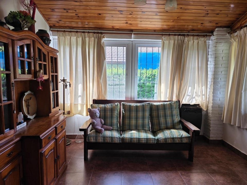 Casa quinta "La Pobrecita" House in Buenos Aires Province