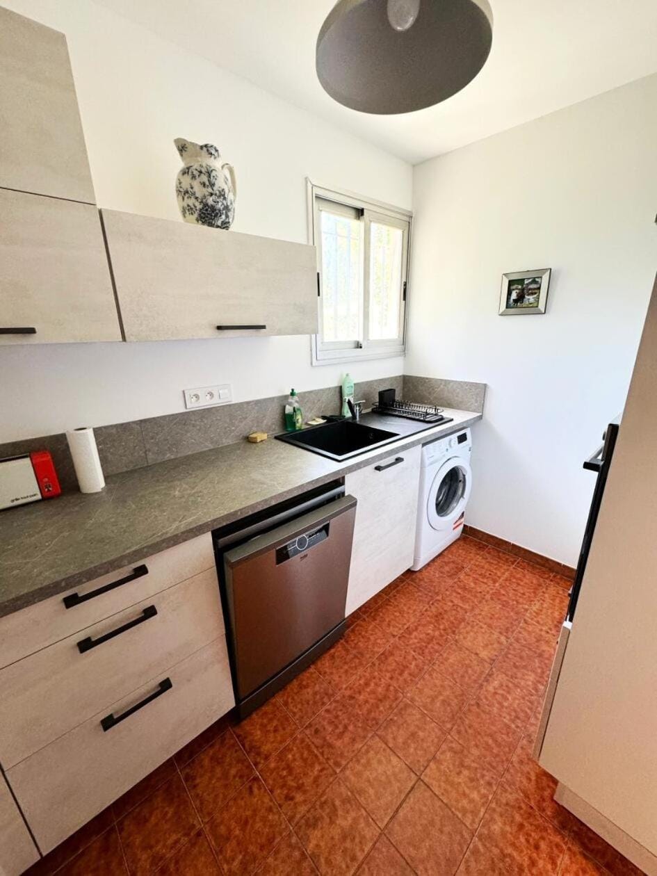 Résidence Les Gros Pins - maeva Home - Appartement climatisé 3 pièces 4 personnes - Budget MAE-4923 Apartment in Bandol