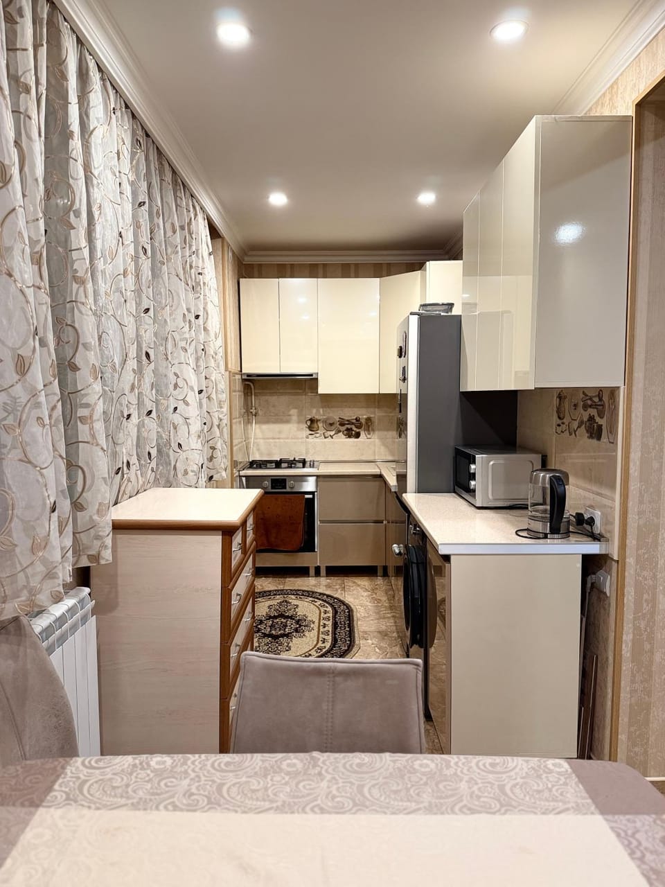 Cozy 50m Apt with AC 10 Mins to Center and Republic Square Apartment in Yerevan