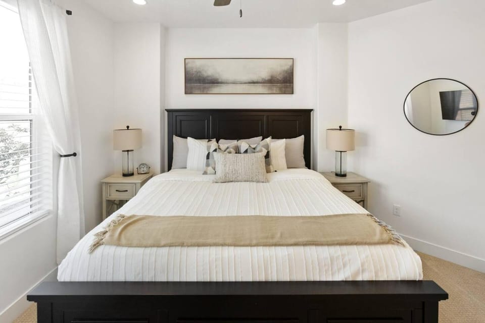 Bed, Bedroom