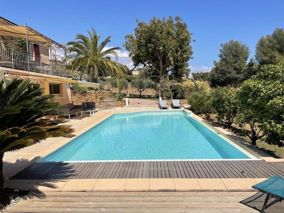 Résidence Villa Chemin de la Clare - maeva Home - Villa climatisée vue sur les vignes 6 pièces 10 personnes - Prestige MAE-5863 Apartment in La Cadière-d'Azur
