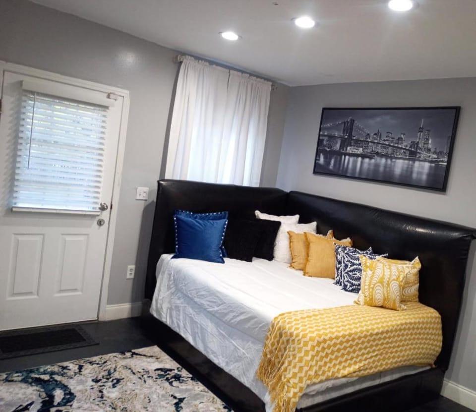 Nectar of the Gardens Apartment in Newark