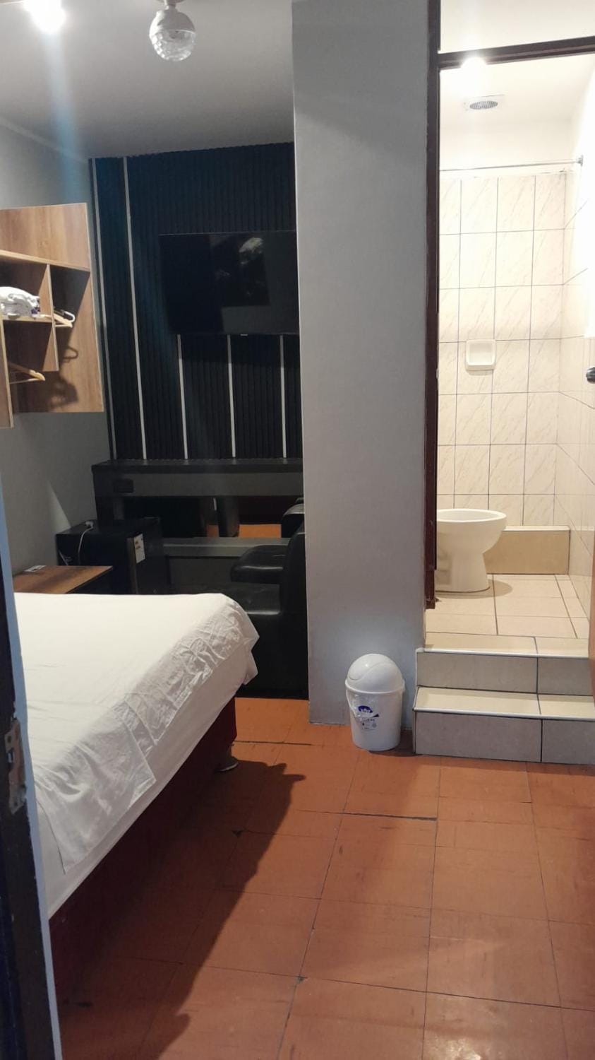 HotelesR20 Hostel in Lima
