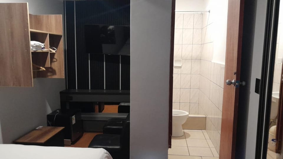 HotelesR20 Hostel in Lima