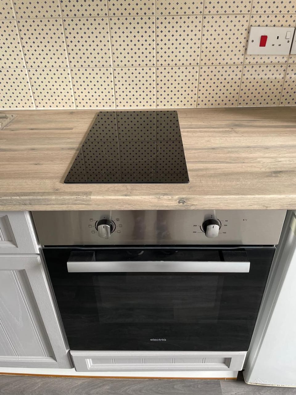Self Contained Studio Flat Apartment in London Borough of Ealing