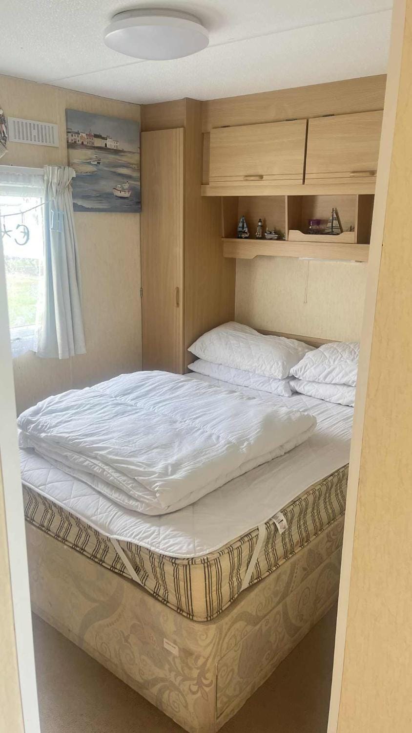 10 Berth Caravan - Meadow View Bed and Breakfast in Chapel Saint Leonards