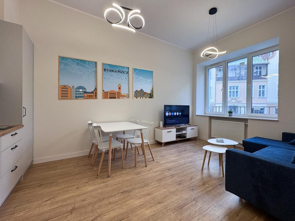 TV and multimedia, Kitchen or kitchenette, Living room, Dining area
