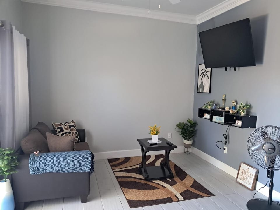 Marie view Rentals Apartment in Marsh Harbour