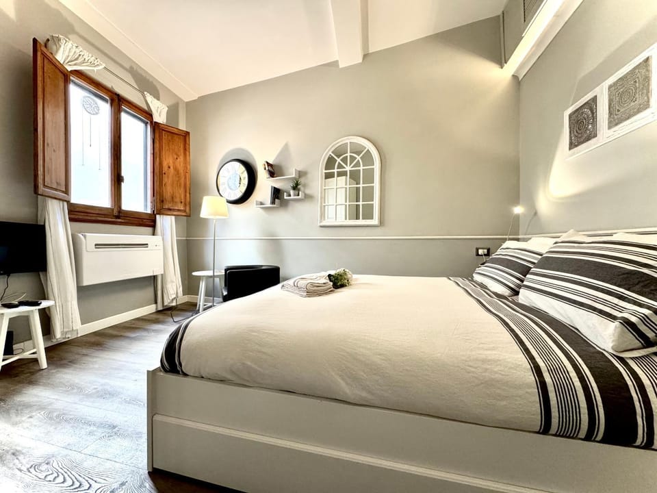 Velluti chic house Apartment in Florence