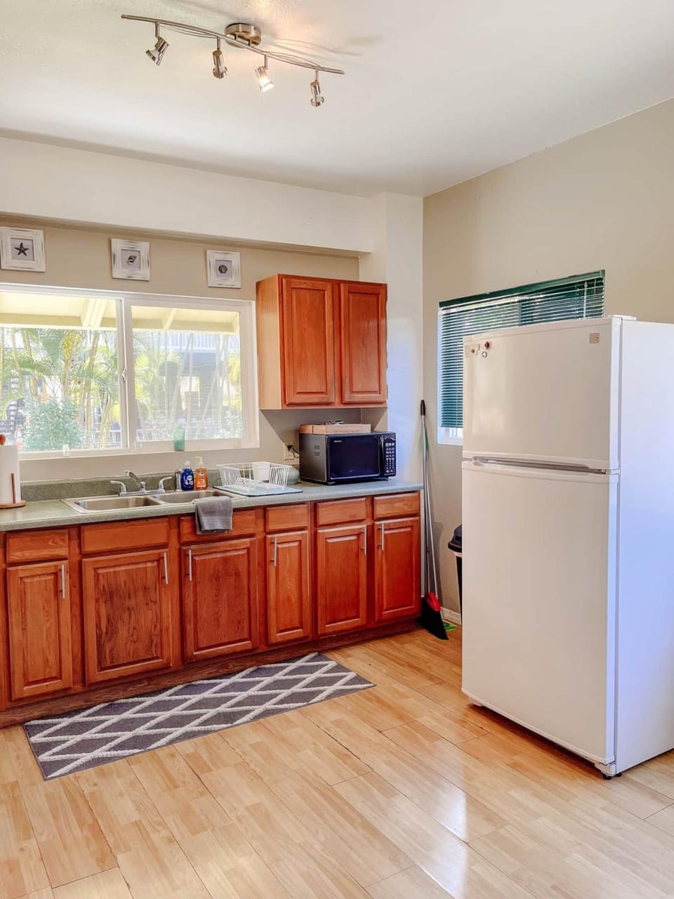 North Shore Bungalow House in Mokuleia