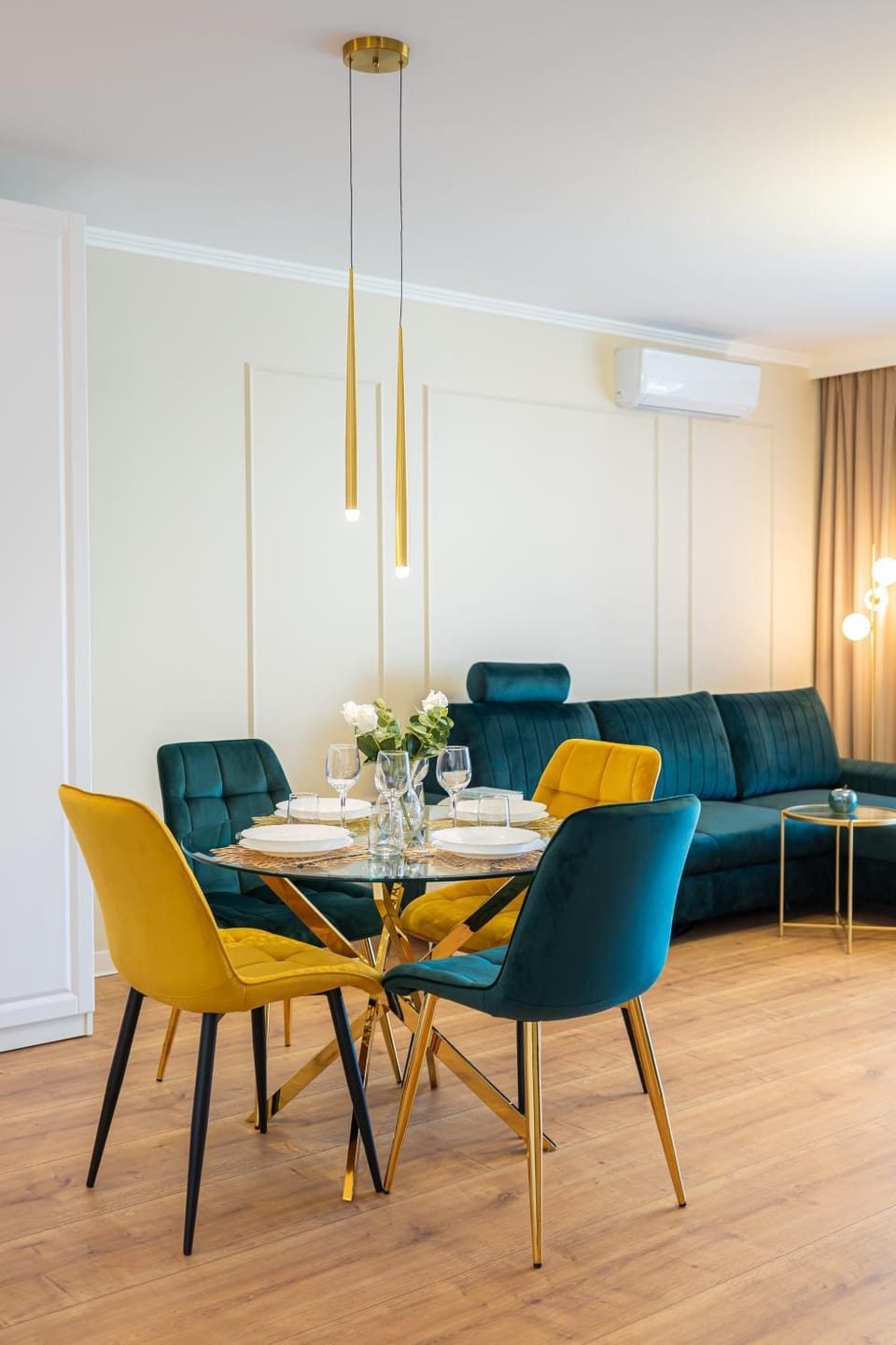 Living room, Seating area, Dining area