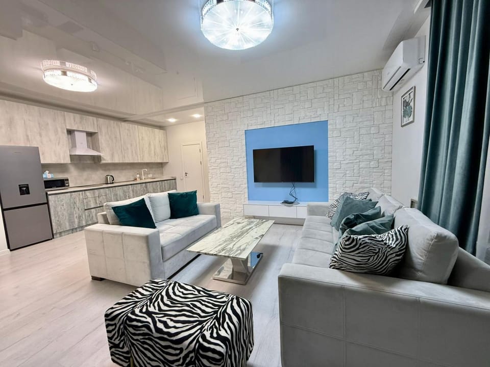 Premium Luxury apartment in City Center, By Malibu Park , Top location with Open Balcony Apartment in Yerevan