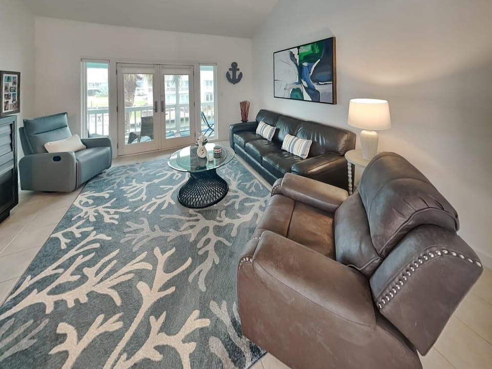 Balcony/Terrace, Living room, Seating area, furniture