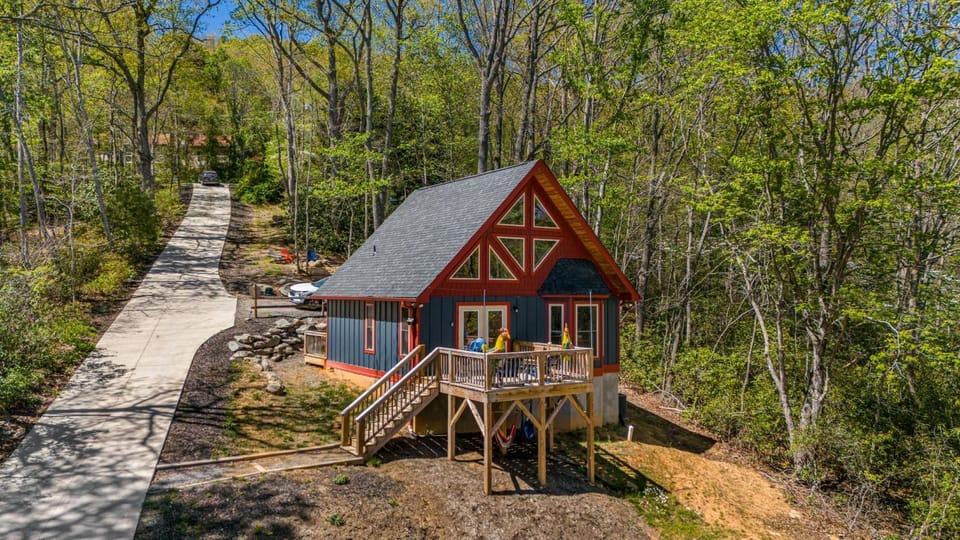 Property building, Day, Natural landscape