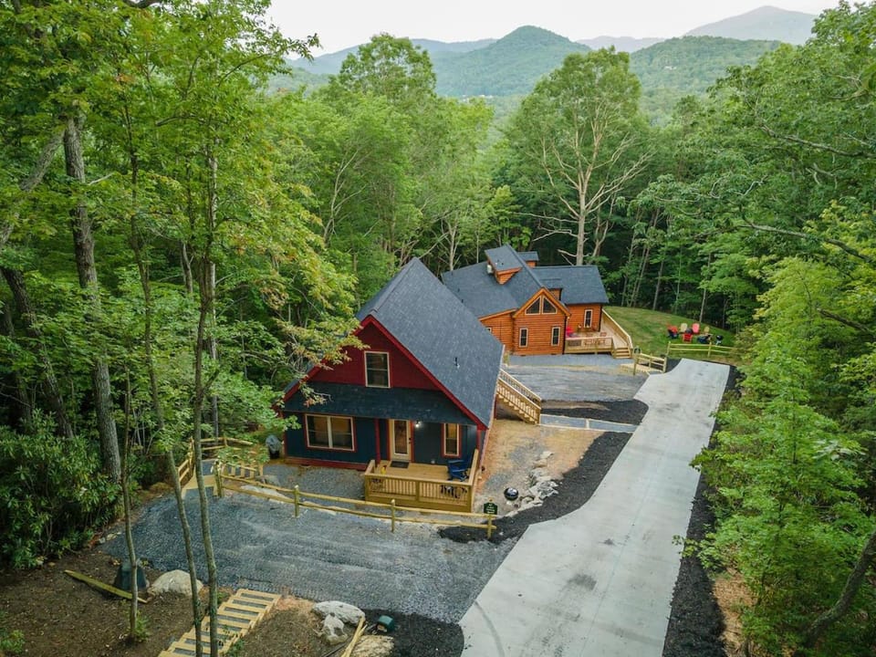 Property building, Natural landscape, Bird's eye view, Mountain view